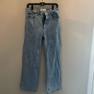 Abercrombie & Fitch ‘90s relaxed high rise jeans size 6/28